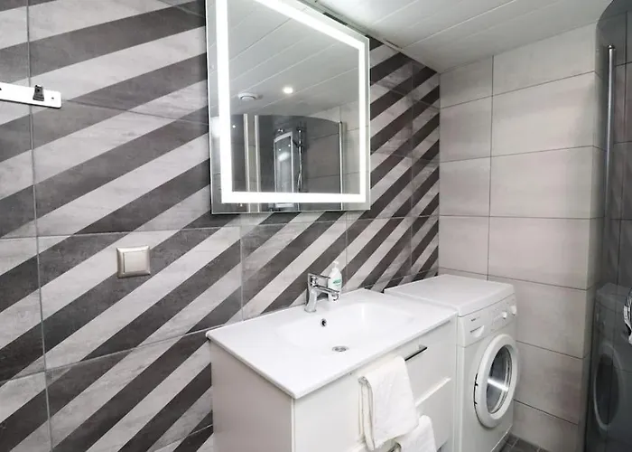 Cozy Historical Flat In The Heart Of Old Town * タリン